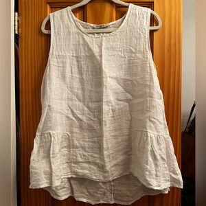 White linen tank top size M